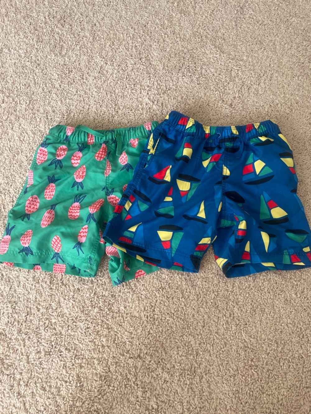 Hanna Andersson Pineapple & Sailboat Swim Shorts Set - Green & Blue size 120 (6)